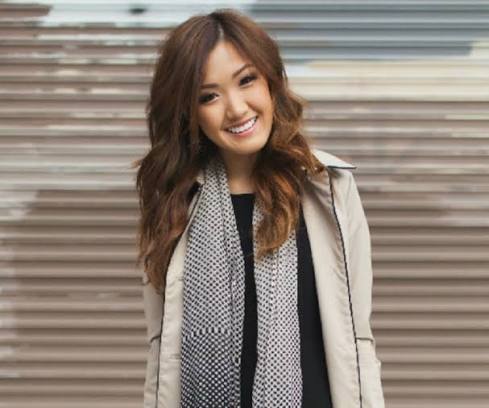 Weylie Hoang Biography