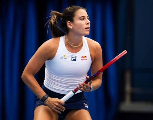 emma navarro Wikipedia